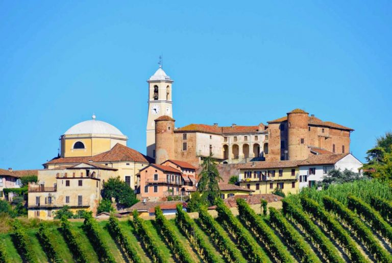 DOVE LA BARBERA È DONNA